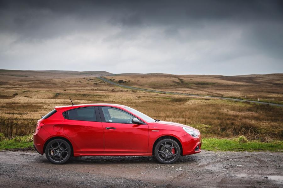  Alfa Romeo Giulietta Sprint Speciale (940) 2015 года  (UK) (фото 11 из 13)
